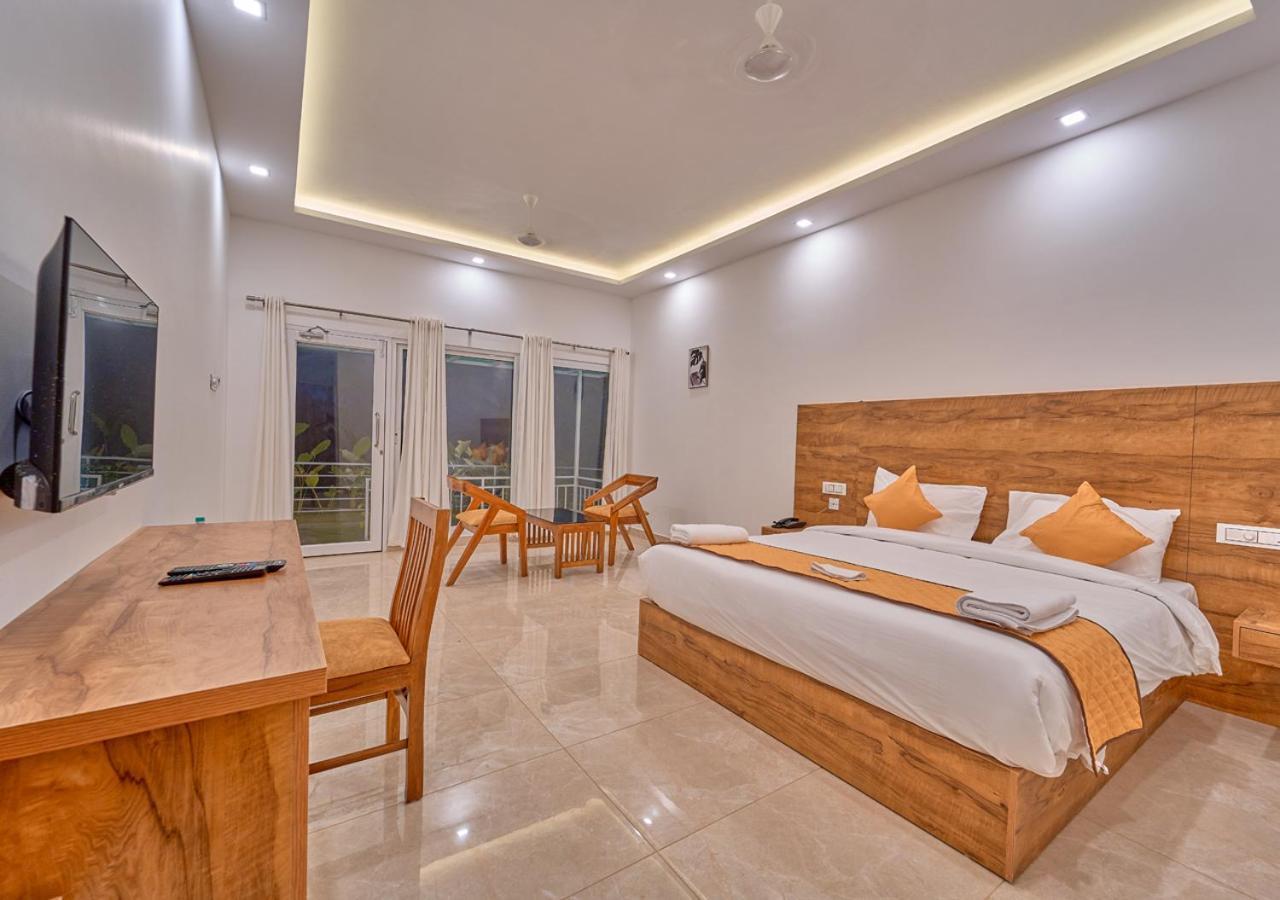 Ice Mist Pool Resort Munnar By Voye Homes Buitenkant foto